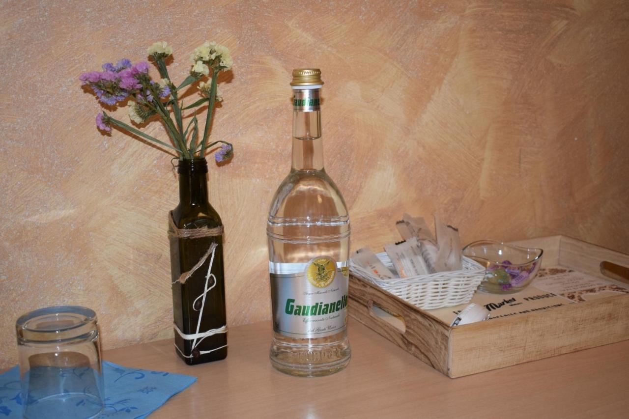 Hostel Il Tetto Мелфи Екстериор снимка